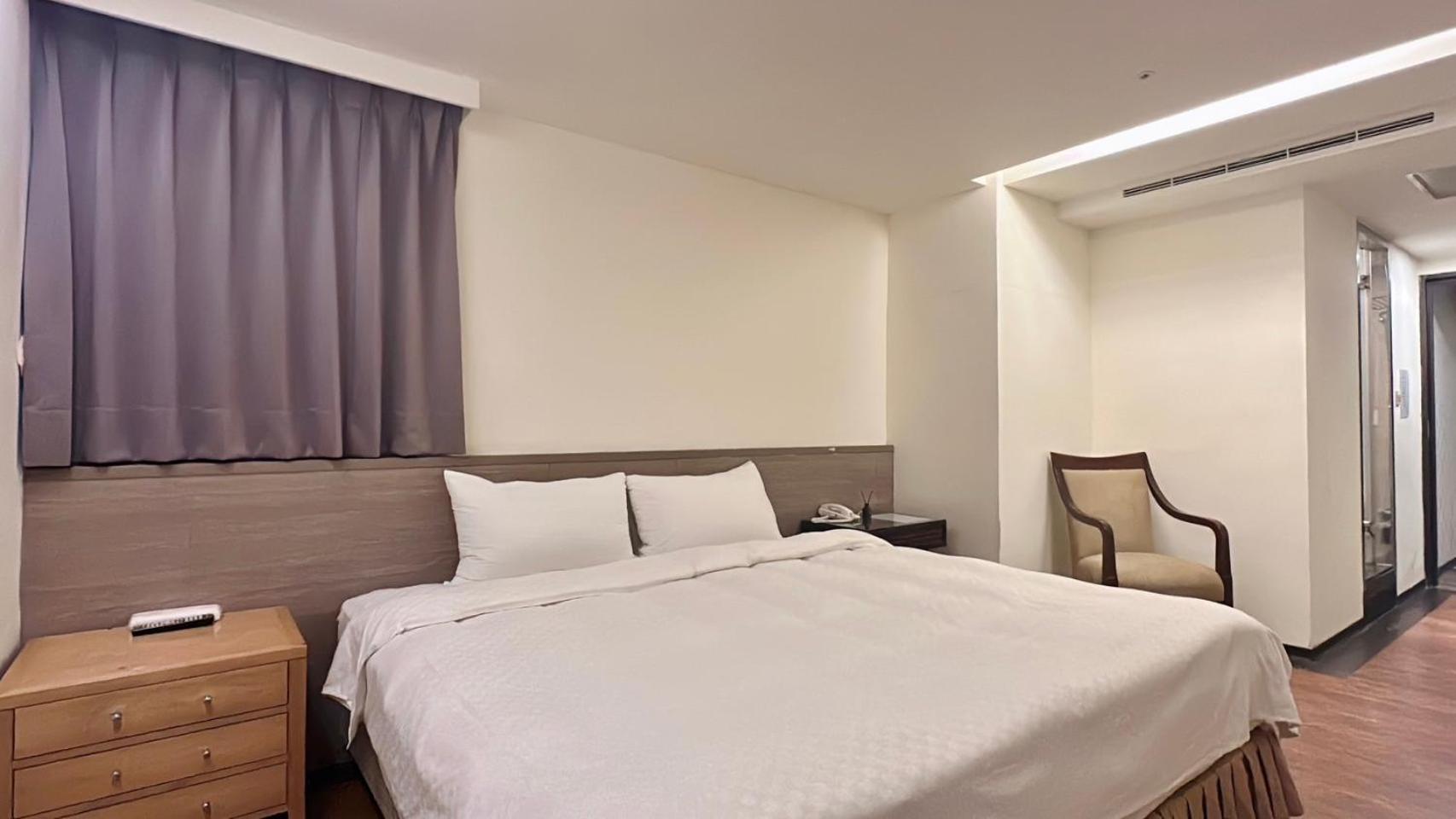 คริสตัล ซิตี้ โฮเทล Hotel จงลี่ ภายนอก รูปภาพ